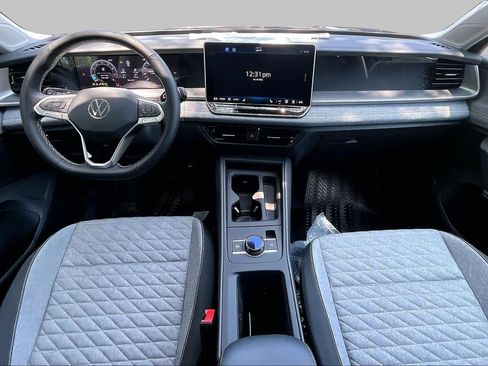 New 2026 Volkswagen Tiguan S FWD image 5