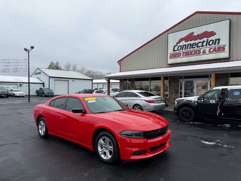 Used 2023 Dodge Charger SXT image 1