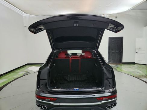 Used 2022 Audi SQ5 Prestige w/ Prestige Package AWD/4WD image 32