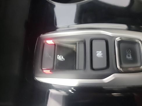 Certified 2017 Honda Pilot Touring image 36