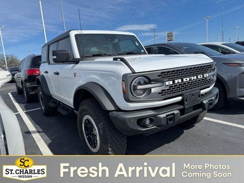 Used 2023 Ford Bronco Badlands image 1