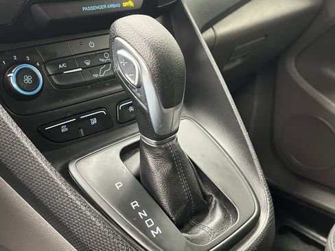 Used 2020 Ford Transit Connect XL image 18