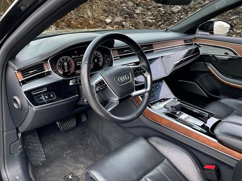 Used 2019 Audi A8 L 3.0T w/ Luxury Package image 11