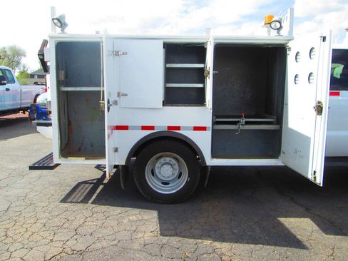 Used 2014 Ford F450 XLT RWD image 2