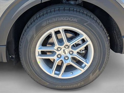 New 2026 Ford Explorer Active w/ Active Comfort Package image 9