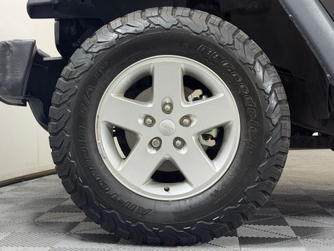 Used 2016 Jeep Wrangler Unlimited Sport w/ Quick Order Package 24S AWD/4WD image 12