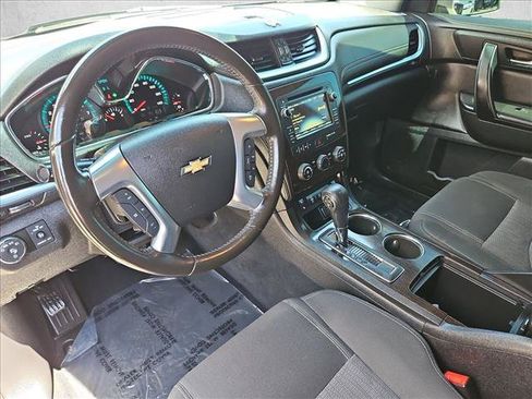 Certified 2016 Chevrolet Traverse LT w/ Style and Technology Package FWD image 13