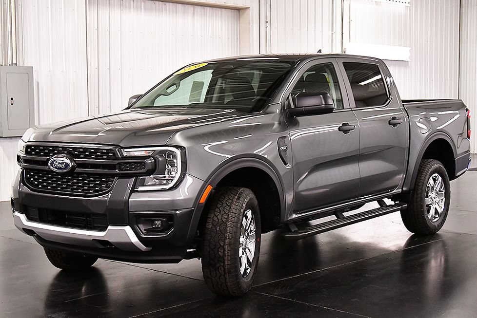 New 2026 Ford Ranger XLT w/ Equipment Group 301A High AWD/4WD image 3
