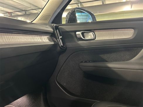Used 2026 Volvo XC40 B5 Plus w/ Protection Package Premier image 21