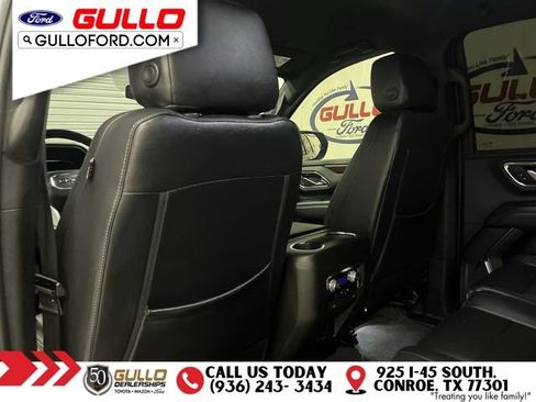 Used 2022 GMC Yukon XL SLE w/ Gmc Pro Safety Plus Package AWD/4WD image 16