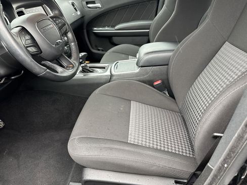 Used 2022 Dodge Charger R/T w/ Driver Convenience Group image 13