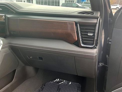 Used 2024 GMC Sierra 1500 Denali Ultimate image 27