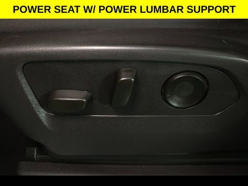 Used 2024 Chevrolet Silverado 2500 LT image 7