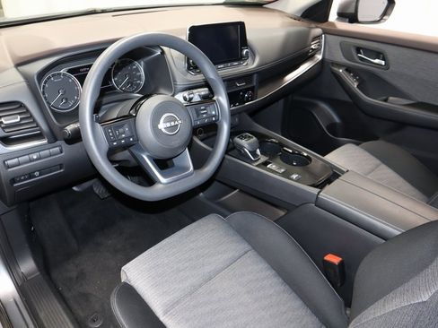 Certified 2023 Nissan Rogue SV image 28