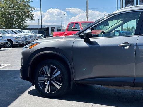 Used 2024 Nissan Rogue SL w/ SL Premium Package AWD/4WD image 6