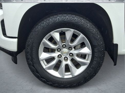 Certified 2020 Chevrolet Silverado 1500 Custom w/ Custom Value Package image 9