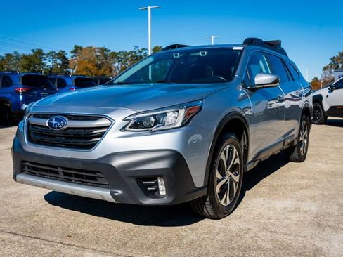 Used 2022 Subaru Outback Limited image 11