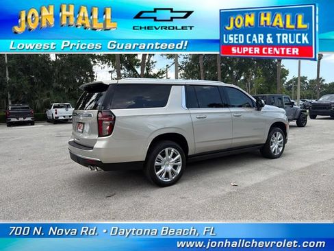 Used 2023 Chevrolet Suburban High Country AWD/4WD image 13