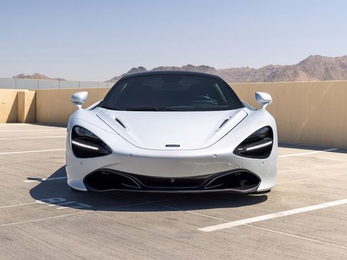 Used 2020 McLaren 720S Performance RWD image 25