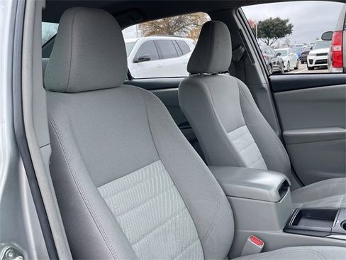 Used 2017 Toyota Camry LE image 23