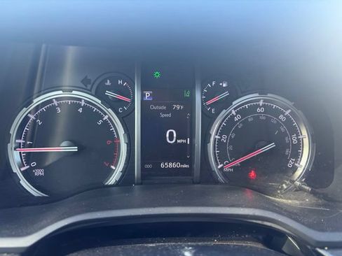 Used 2024 Toyota 4Runner TRD Off-Road Premium w/ Moonroof Package AWD/4WD image 11