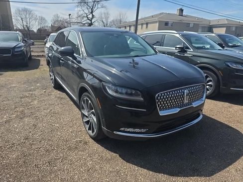 Used 2023 Lincoln Nautilus Reserve w/ Equipment Group 202A image 2