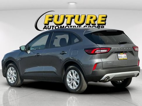 Certified 2025 Ford Escape Active FWD image 5