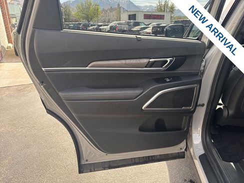 Used 2024 Kia Telluride EX X-Line image 15