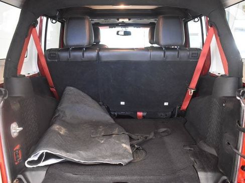 Used 2018 Jeep Wrangler Unlimited Rubicon AWD/4WD image 15