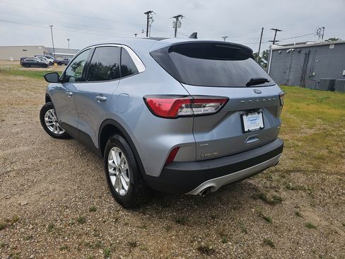 Used 2022 Ford Escape SE AWD/4WD image 6