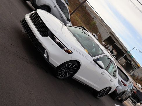 Certified 2025 Honda Accord Touring image 3