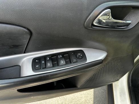 Used 2018 Dodge Journey SE w/ Popular Equipment Group image 13