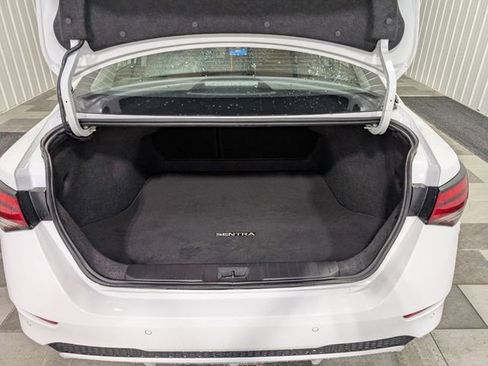 Used 2025 Nissan Sentra SV image 23