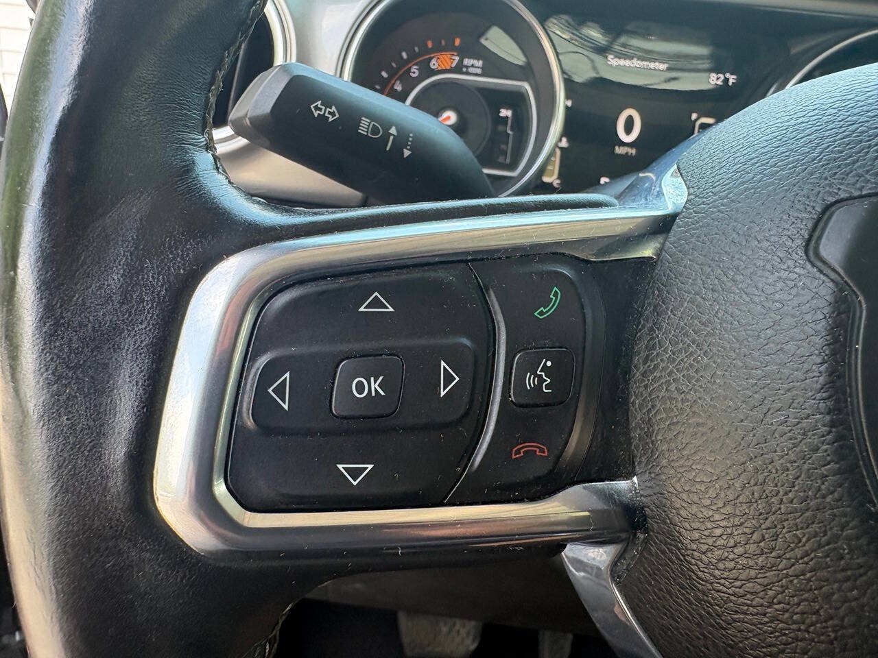 Used 2018 Jeep Wrangler Unlimited Sahara AWD/4WD image 19