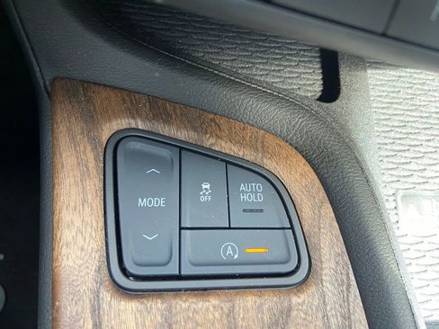 Used 2025 Cadillac CT5 Premium Luxury RWD image 25