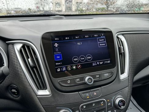 Used 2024 Chevrolet Malibu LT w/ Midnight Edition image 16