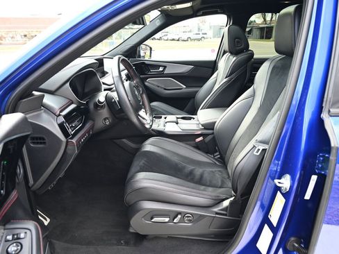 Used 2023 Acura MDX A-Spec image 18