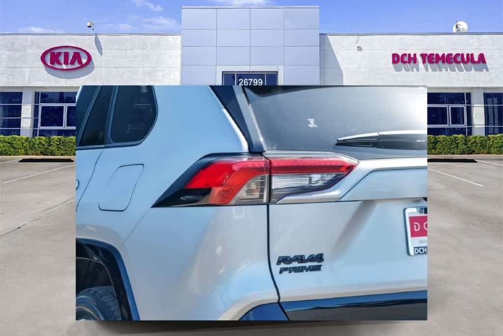 Used 2023 Toyota RAV4 SE w/ Weather & Moonroof Package AWD/4WD image 6