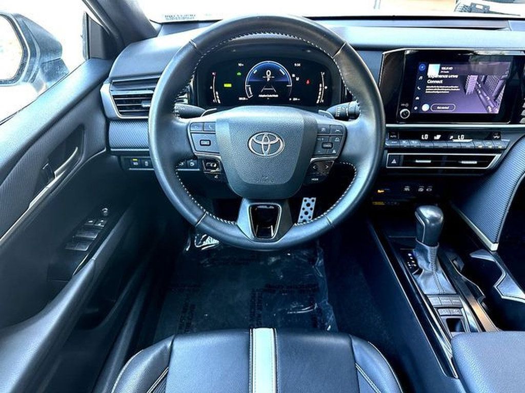 Used 2025 Toyota Camry SE FWD image 21
