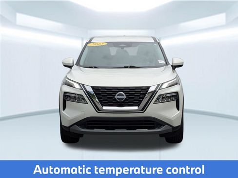 Used 2023 Nissan Rogue SV FWD image 12