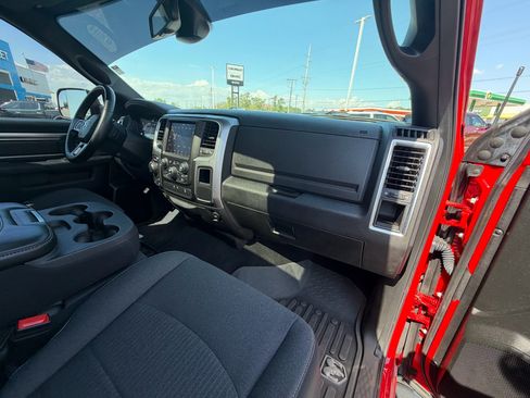 Used 2022 RAM 1500 Classic Warlock AWD/4WD image 19