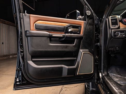 Used 2022 RAM 3500 Limited image 29