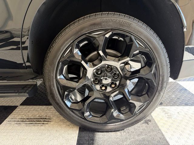 New 2026 Chevrolet Tahoe High Country AWD/4WD image 13