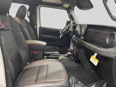 New 2026 Jeep Wrangler Unlimited Rubicon w/ Safety Group image 9