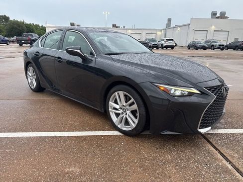 Used 2022 Lexus IS 300 w/ Accessory Package RWD image 8