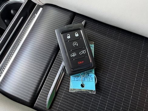 New 2026 Jeep Grand Wagoneer Summit AWD/4WD image 48