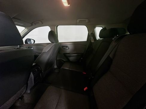 Used 2023 Nissan Rogue SV FWD image 23