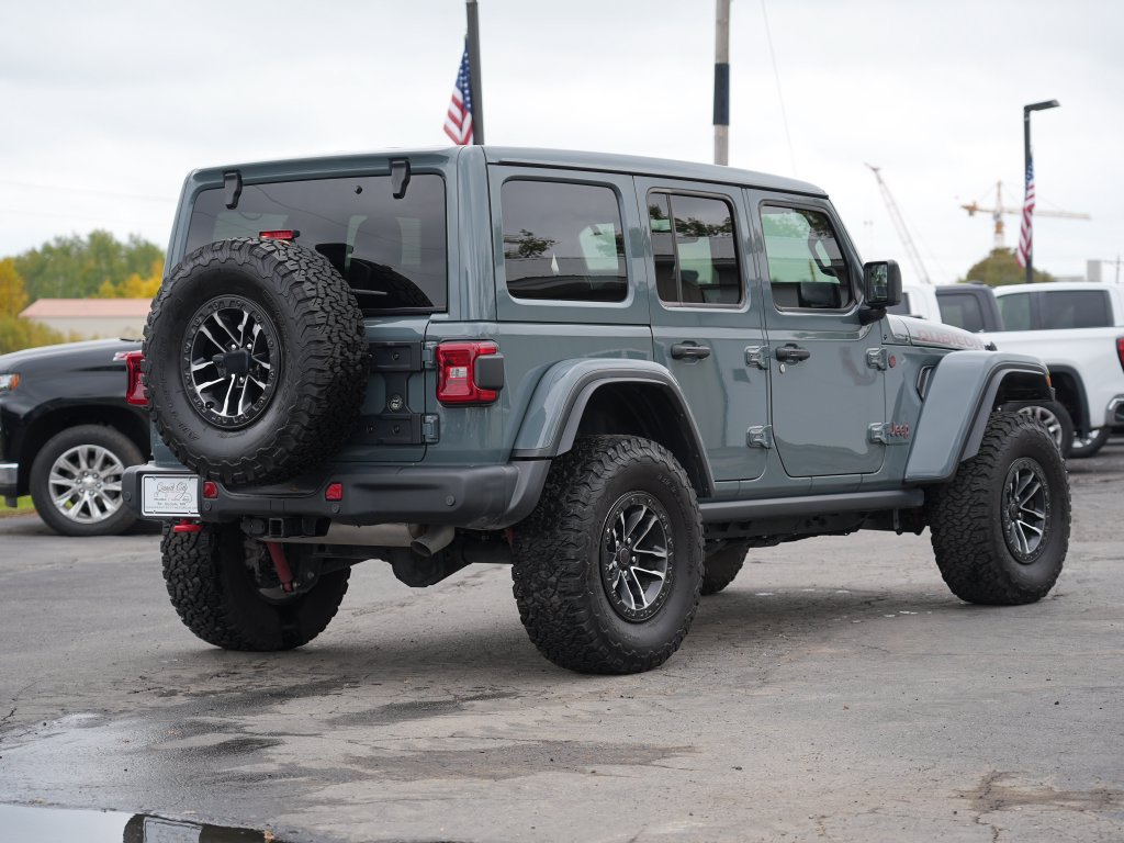 Used 2025 Jeep Wrangler Unlimited Rubicon AWD/4WD image 3