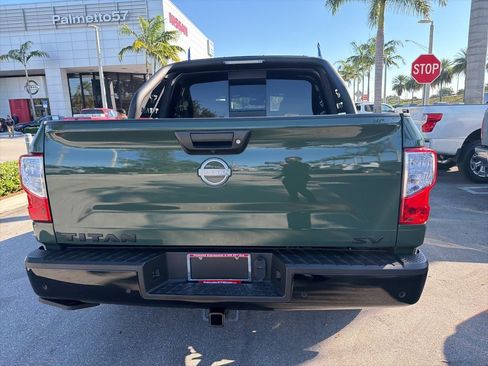 Used 2024 Nissan Titan SV w/ SV Bronze Edition Package image 7