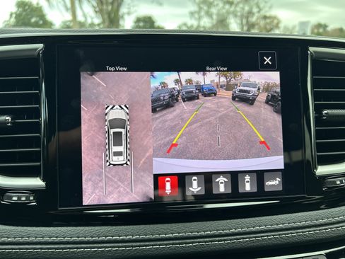 New 2026 Chrysler Pacifica Select w/ S Appearance Package image 30